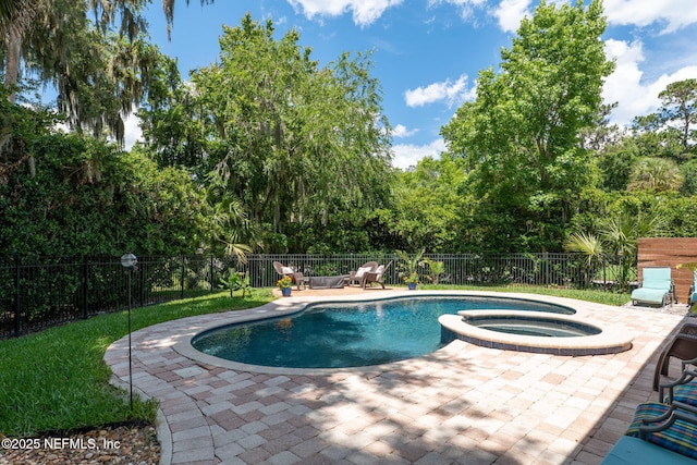 400 Big Tree Rd, Ponte Vedra Beach, FL 32082 - view of swimming pool featuring a patio, fence, and a pool with connected hot tub