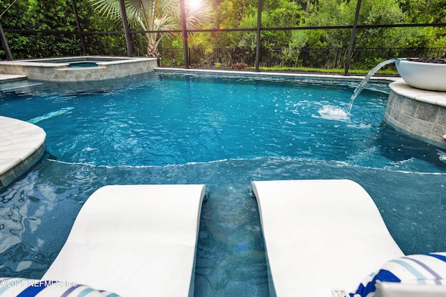 37 High Ridge Pt, Ponte Vedra, FL 32081 - view of pool featuring a pool with connected hot tub and glass enclosure