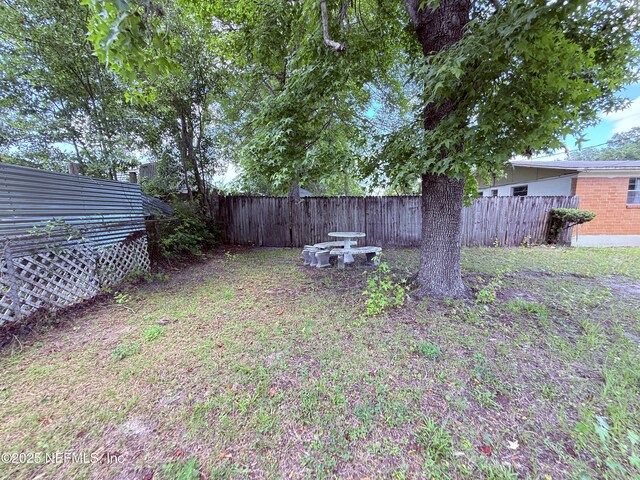 4507 Harbor View Dr, Jacksonville, FL 32208 - view of yard featuring fence