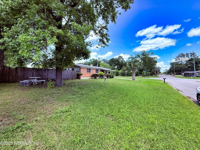 4507 Harbor View Dr, Jacksonville, FL 32208 - view of yard