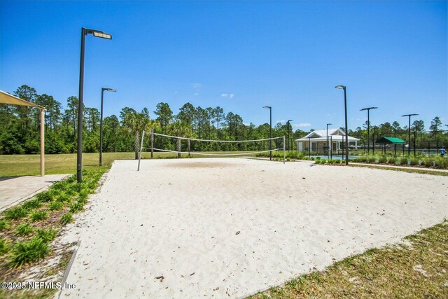 2465 Oak Stream Dr, Green Cove Springs, FL 32043 - view of community featuring volleyball court and fence