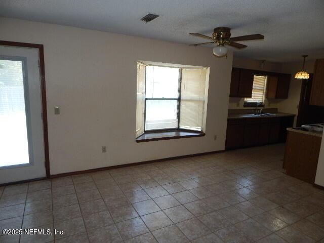 590 Constitution Dr, Orange Park, FL 32073 - photo 5