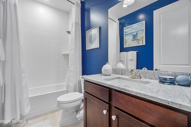 31 Port Ave, Saint Johns, FL 32259 - bathroom featuring vanity, shower / bath combo, toilet, and tile patterned flooring