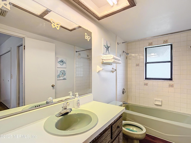 23063 SW Edgewater Blvd, Dunnellon, FL 34431 - bathroom featuring vanity, toilet, and tub / shower combination