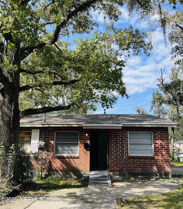 3638 Lionell St, Jacksonville, FL 32209 - photo 1