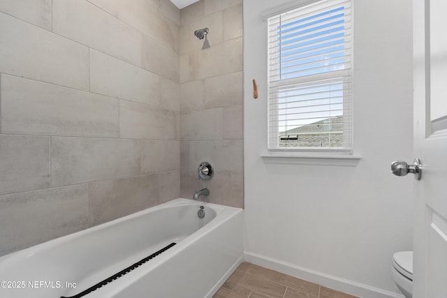 727 Lake Sinclair St, Saint Augustine, FL 32084 - full bath with baseboards, toilet, and wood finished floors