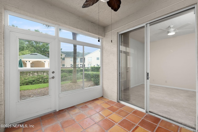 204 Augusta Cir, Saint Augustine, FL 32086 - unfurnished sunroom featuring a ceiling fan