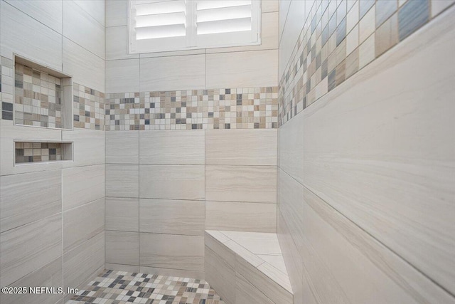 433 Marsh Cove Dr, Ponte Vedra Beach, FL 32082 - bathroom featuring a tile shower