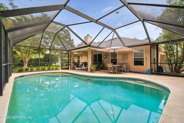 324 Hammock Grove Ct, Saint Johns, FL 32259 - swimming pool with a patio area, outdoor dining area, and a lanai