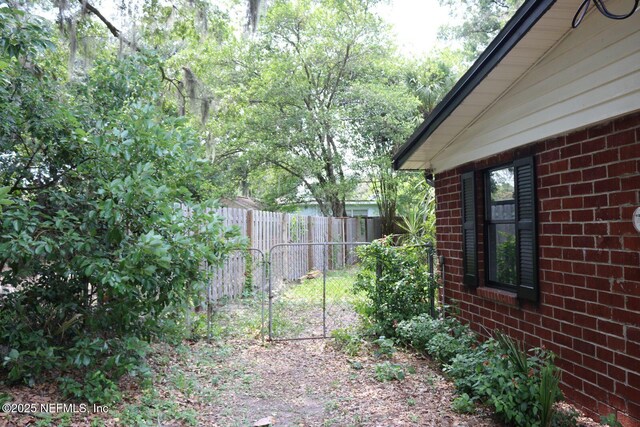 2242 Lake Lucina Dr, Jacksonville, FL 32211 - view of yard