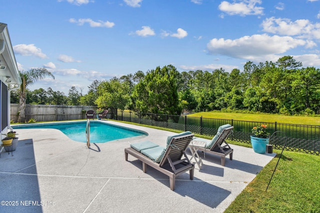 3684 Arava Dr, Green Cove Springs, FL 32043 - view of pool with a patio area and a fenced backyard