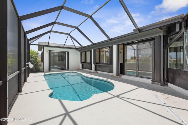 13 Clarendon Ct S, Palm Coast, FL 32137 - swimming pool featuring a patio and a lanai