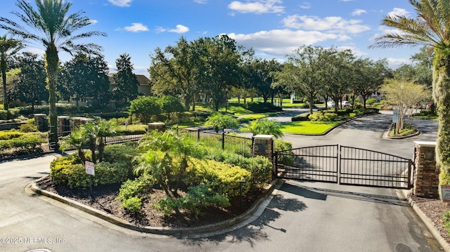 7990 Baymeadows Rd Unit 2404, Jacksonville, FL 32256 - view of home's community featuring a gate