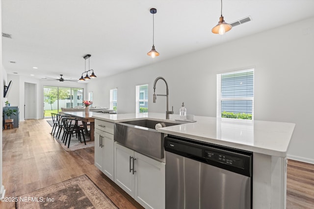 32 Mosaic Park Ave, Saint Augustine, FL 32092 - kitchen featuring stainless steel dishwasher, a sink, light wood-style floors, pendant lighting, and recessed lighting