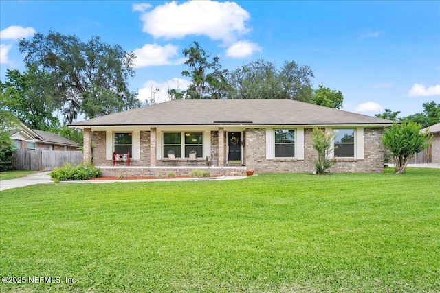 905 Ridgeway Ct, Orange Park, FL 32065 - ranch-style home featuring covered porch and brick siding