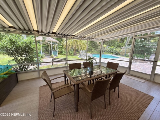 12753 Burning Tree Ln W, Jacksonville, FL 32223 - sunroom featuring outdoor dining space