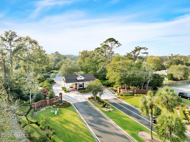 526 Oakmont Dr, Orange Park, FL 32073 - photo 82