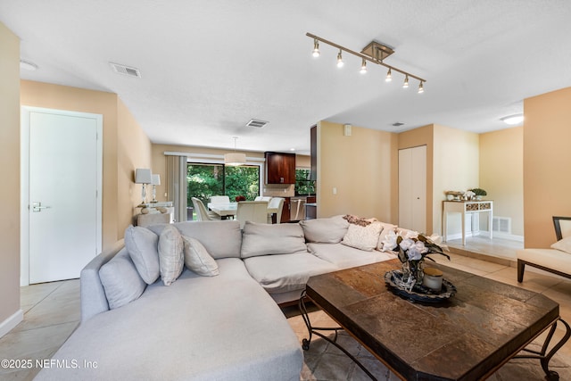 79 Sanchez Dr E, Ponte Vedra Beach, FL 32082 - living room with baseboards