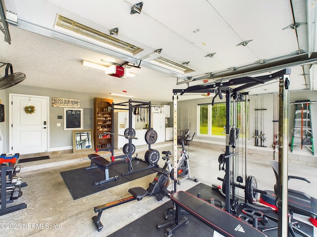 75610 Edwards Rd, Yulee, FL 32097 - workout area featuring a garage