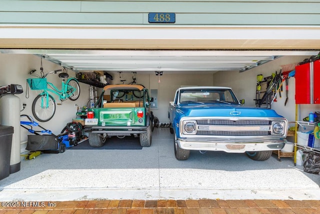 488 Montserrat Dr, Saint Augustine, FL 32092 - view of garage
