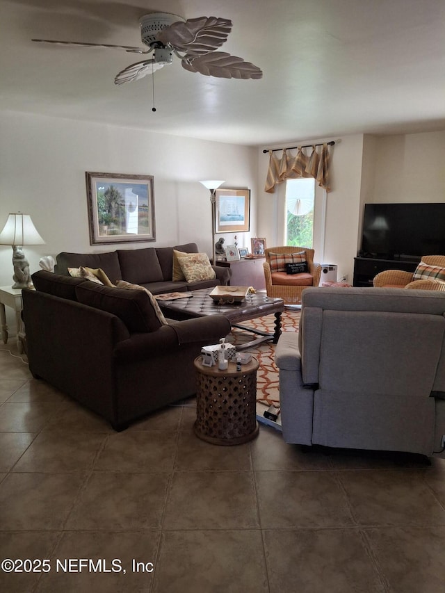 2770 Bordeaux Ct, Ponte Vedra Beach, FL 32082 - tiled living room with a ceiling fan