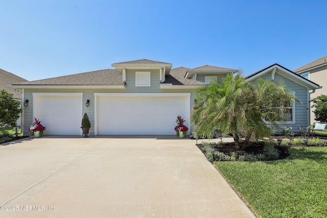 284 Queen Victoria Ave, Saint Johns, FL 32259 - view of front of property featuring driveway, a front lawn, and roof with shingles