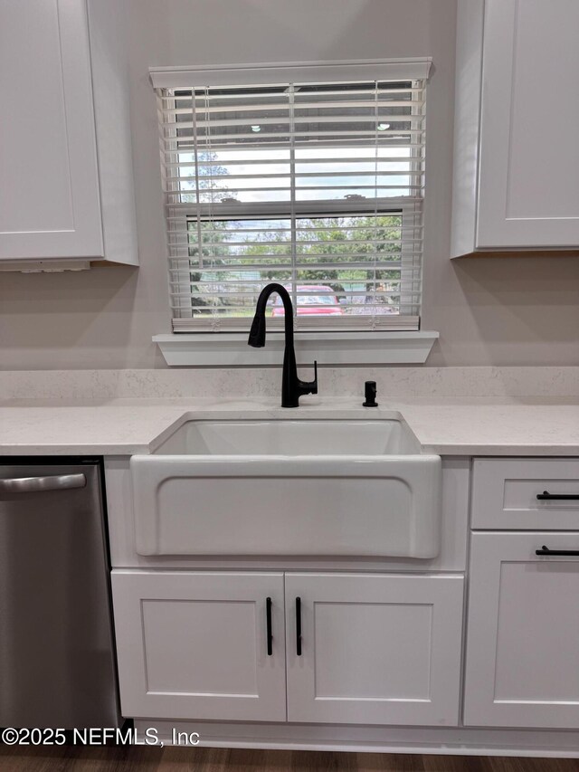 37280 New Oak St, Hilliard, FL 32046 - kitchen featuring dishwasher, a sink, light countertops, and plenty of natural light