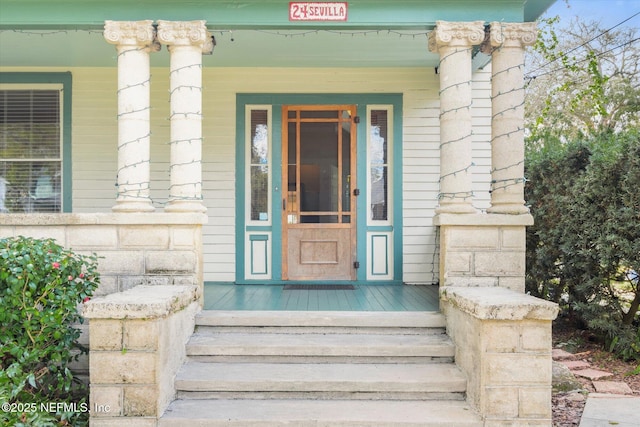 24 Sevilla St, Saint Augustine, FL 32084 - entrance to property featuring covered porch