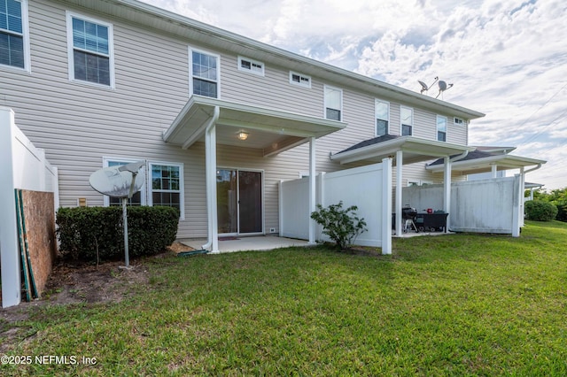 1843 Biscayne Bay Cir, Jacksonville, FL 32218 - rear view of property with a patio