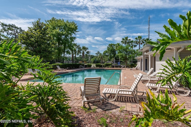 1843 Biscayne Bay Cir, Jacksonville, FL 32218 - community pool with a patio area