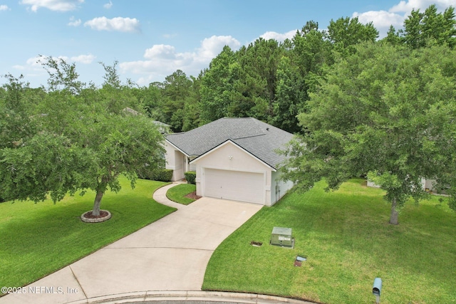 1260 Winding Brook Ct, Middleburg, FL 32068 - view of front of home featuring driveway, a front lawn, an attached garage, and roof with shingles