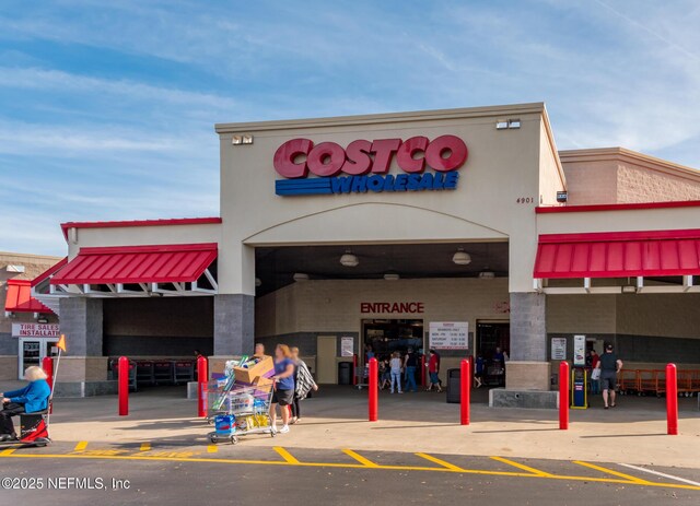 1077 Waterfall Dr, Jacksonville, FL 32225 - view of commercial property