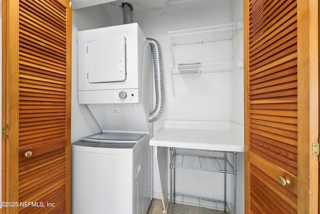 2605 S Ponte Vedra Blvd, Ponte Vedra Beach, FL 32082 - laundry area featuring stacked washer and clothes dryer