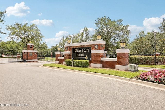 3566 Twisted Tree Ln, Jacksonville, FL 32216 - photo 2