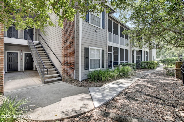 10000 Gate Pkwy N Unit 121, Jacksonville, FL 32246 - photo 2