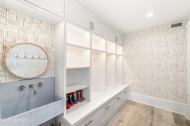 102 Palm Pl, Neptune Beach, FL 32266 - mudroom featuring wallpapered walls, light wood-style floors, baseboards, and recessed lighting