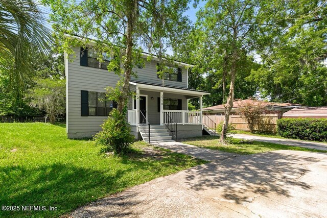 2718 Parkrus Ln, Jacksonville, FL 32208 - traditional style home featuring covered porch
