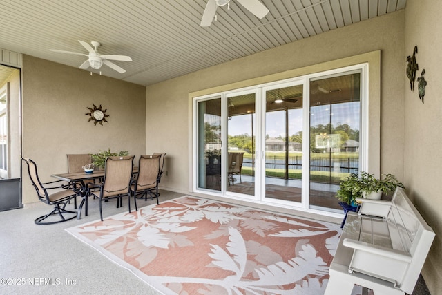 32479 Willow Parke Cir, Fernandina Beach, FL 32034 - sunroom with a water view