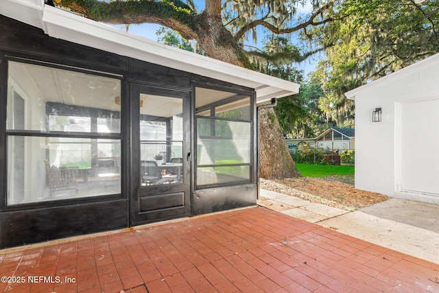 1129 Sebago Ave N, Jacksonville, FL 32233 - deck with a sunroom