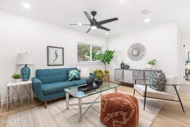 1129 Sebago Ave N, Jacksonville, FL 32233 - living room with ceiling fan, light wood-type flooring, and recessed lighting