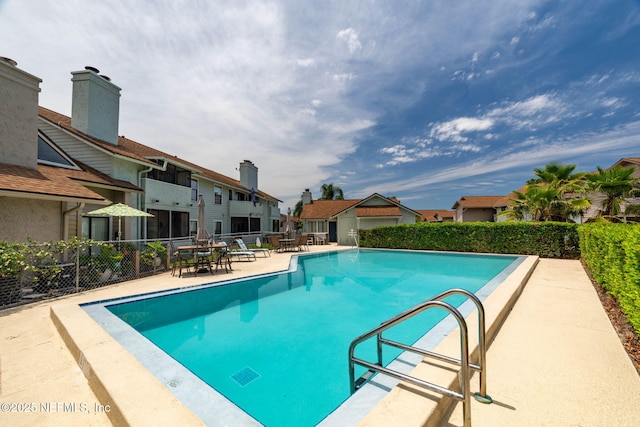 118 Governor St Unit 208, Green Cove Springs, FL 32043 - community pool with a residential view and a patio area