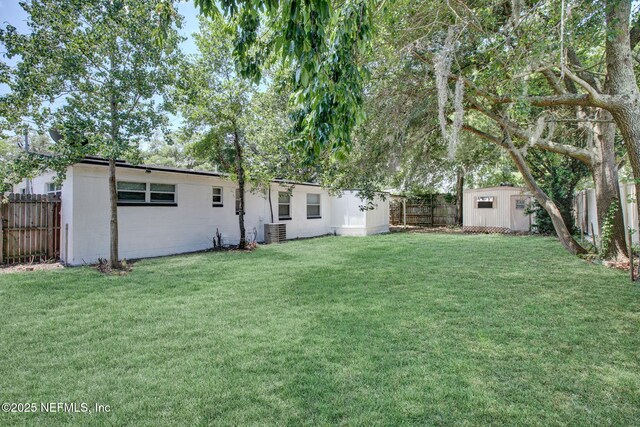 7439 Elvia Dr, Jacksonville, FL 32211 - view of yard with cooling unit