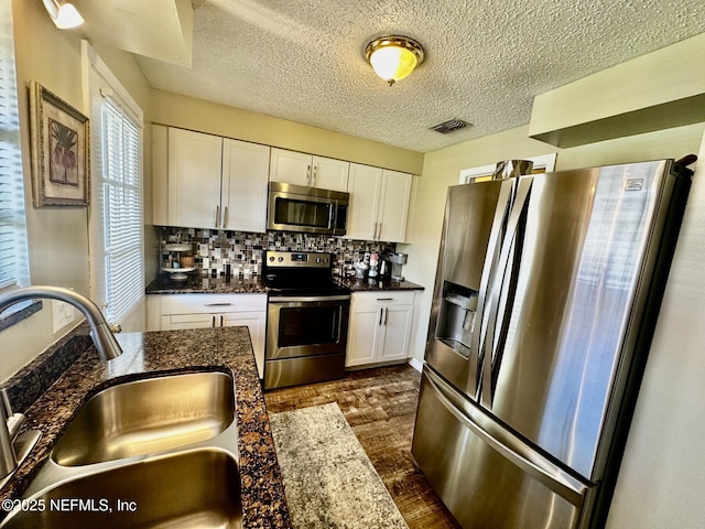 1540 El Prado Rd Unit 3, Jacksonville, FL 32216 - photo 2