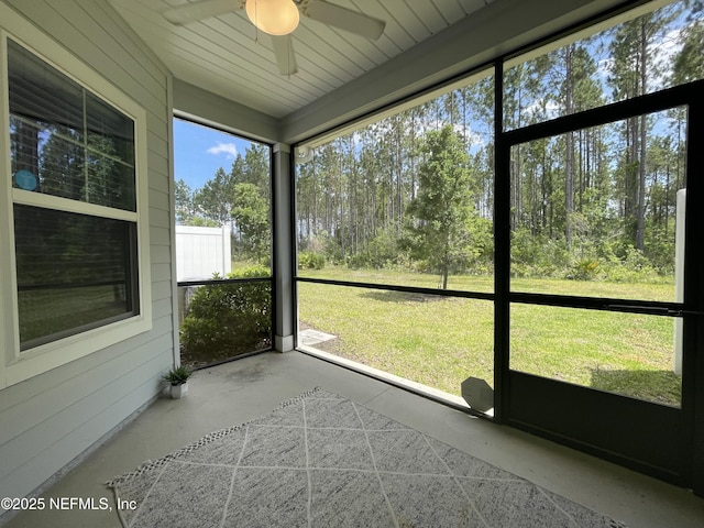 10312 Benson Lake Dr, Jacksonville, FL 32222 - unfurnished sunroom with ceiling fan