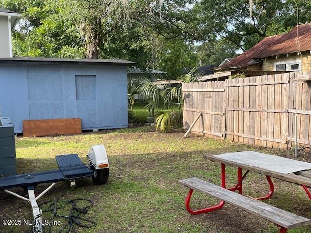 843 Line St, Jacksonville, FL 32209 - view of yard