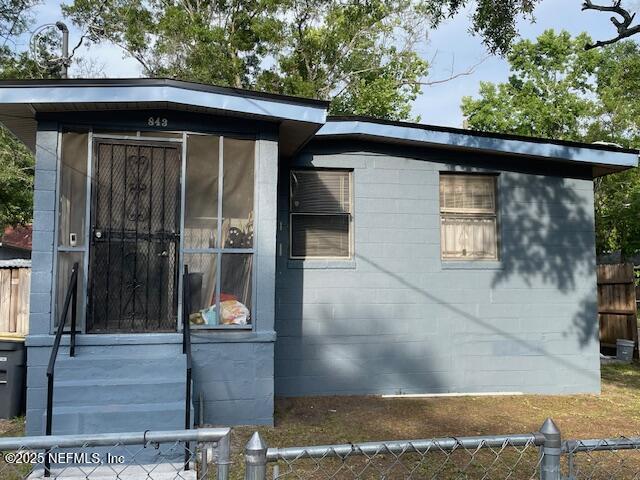 843 Line St, Jacksonville, FL 32209 - view of property exterior