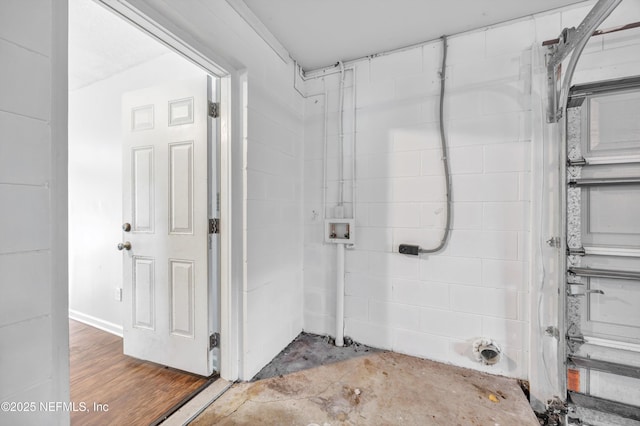 8390 Scottish Ct, Jacksonville, FL 32244 - bathroom featuring unfinished concrete flooring