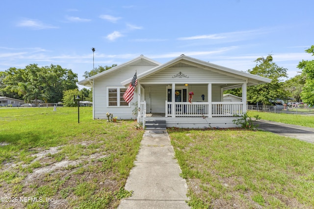 2505 State St, Palatka, FL 32177 - bungalow-style home featuring covered porch and asphalt driveway