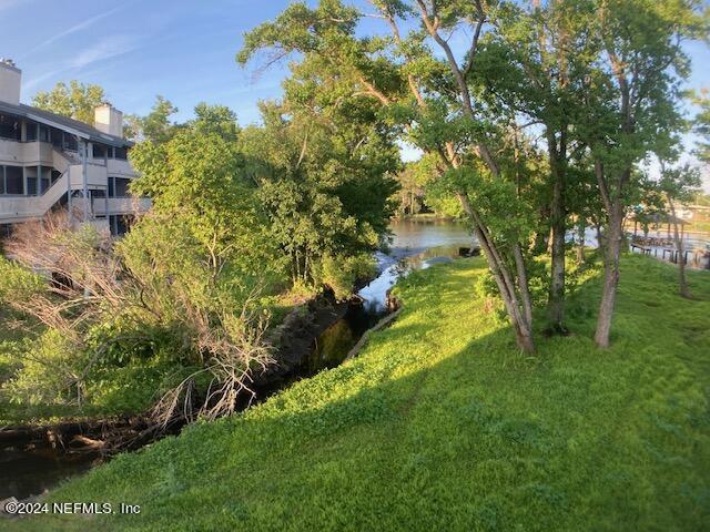 5615 San Juan Ave Unit 310, Jacksonville, FL 32210 - view of grassy yard