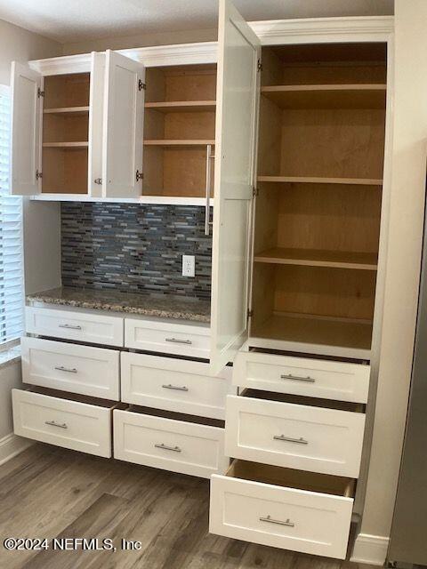5615 San Juan Ave Unit 310, Jacksonville, FL 32210 - view of closet